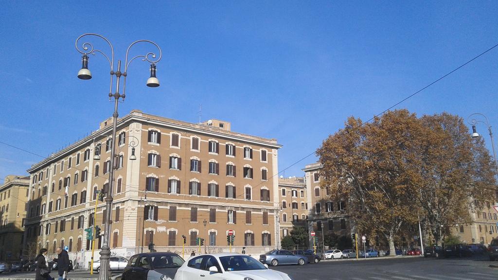 Bevilacqua Bed Roma Santa Croce Hotel Exterior foto
